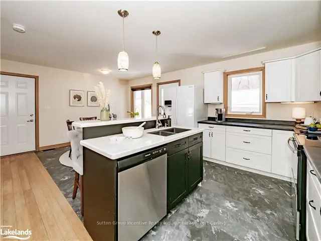 House For Sale in Huntsville, Ontario