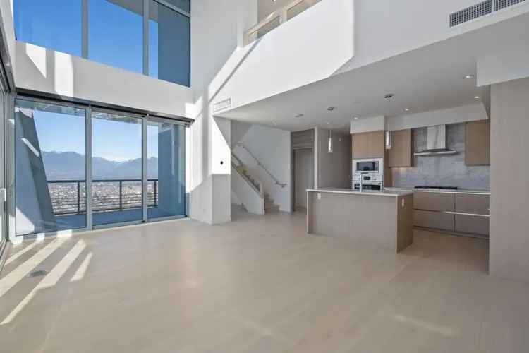 Luxury 3-Bedroom Penthouse with Rooftop Terrace