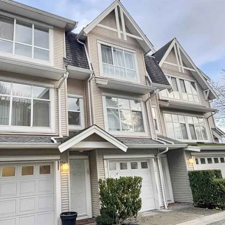 Townhouse for Sale in Logan's Reach