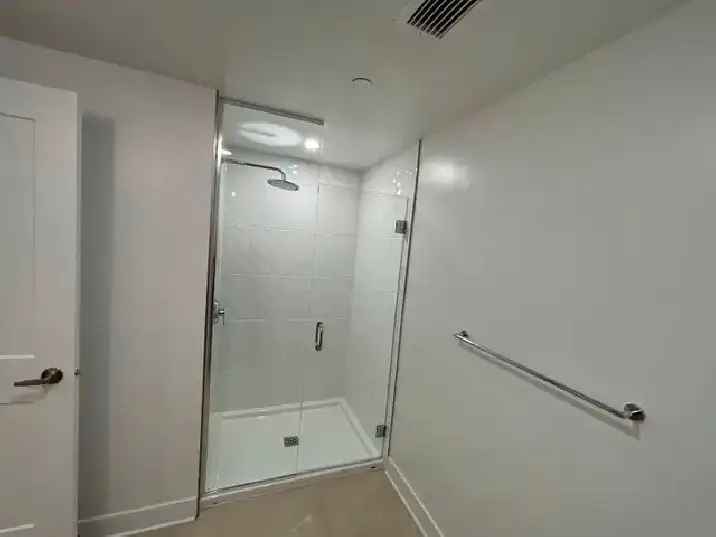 Downtown Ottawa condo studio for rent $1500