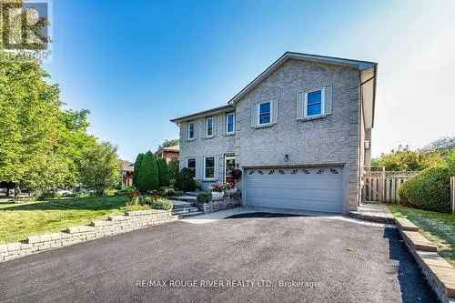 Gorgeous 4-Bedroom Home with Inground Pool in Whitby