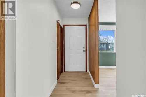5 Bedroom Bungalow in Nutana Park Saskatoon