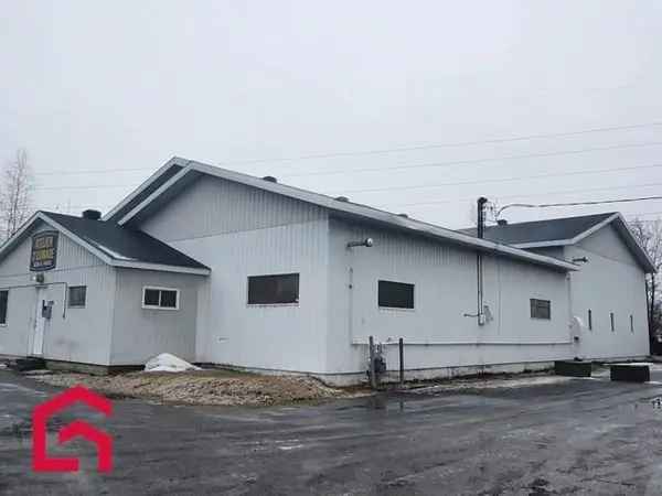 Commercial Building Office for Sale Lanaudiere
