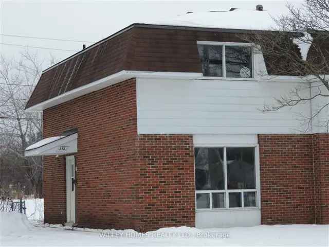 House For Sale in Carleton Place, Ontario