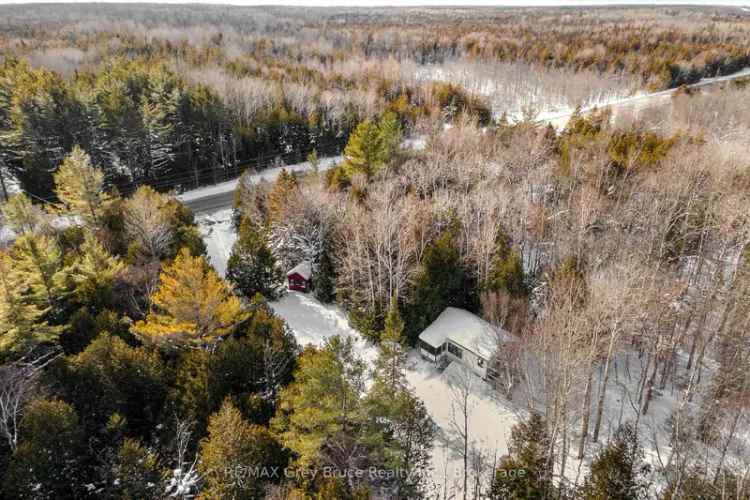 House For Sale in 6726, Highway 6, Municipality of Northern Bruce Peninsula, Ontario