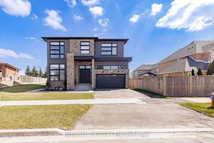 House For Sale in Mississauga, Ontario