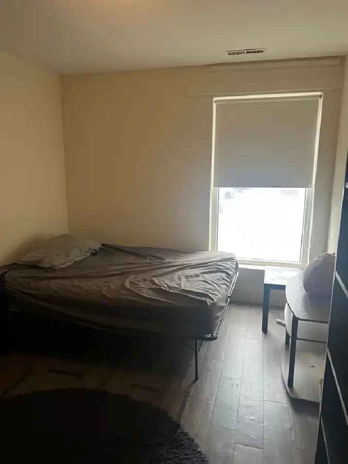 Fully furnished room for rent in Meadowlands area