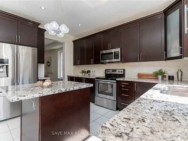 House For Sale in Brampton, Ontario