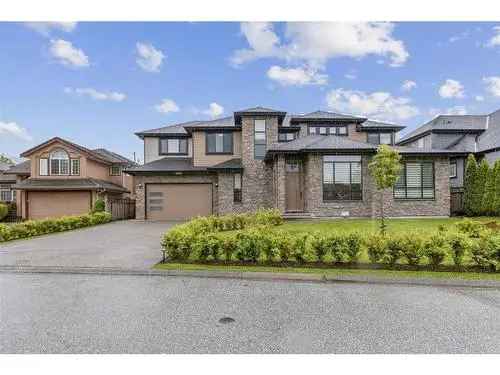 House For Sale In Cloverdale, Surrey, British Columbia