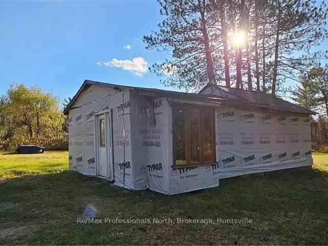 House For Sale in Unorganized North East Parry Sound, Ontario