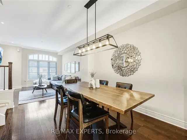 Luxury 3-Bed Townhome West Woodbridge  Renovated Ground Floor