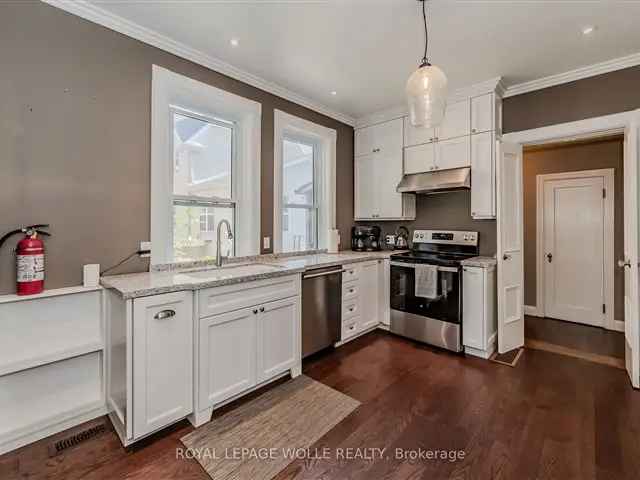 Rare Victoria Park Gem 3 1 Bedroom Home Updated Kitchen Family Friendly