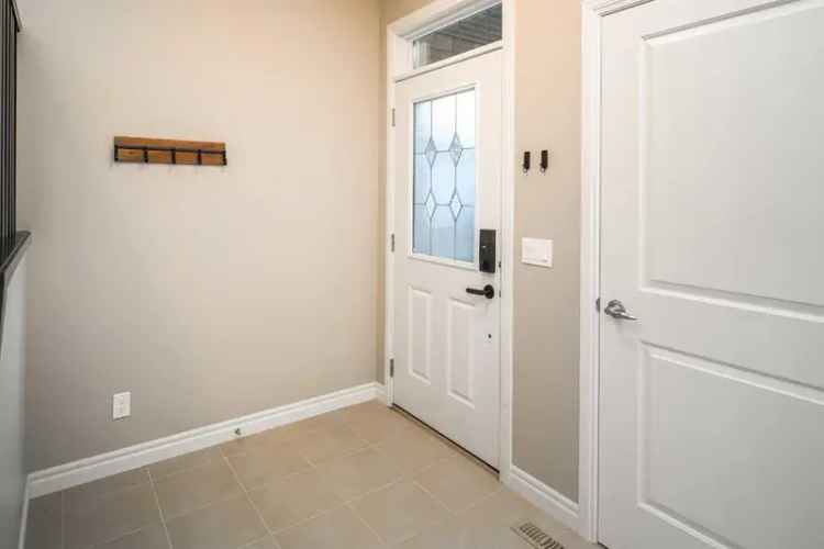 House For Sale in Calgary, Alberta