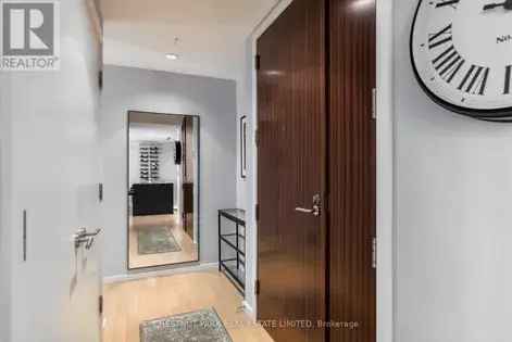 2 rooms apartment of 549 m² in Toronto