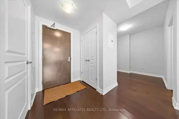 Rent modern downtown Ottawa condo with balcony and storage