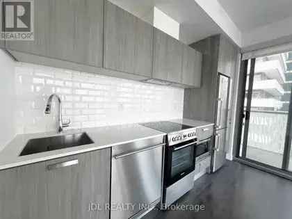 2 rooms apartment of 393 m² in Toronto