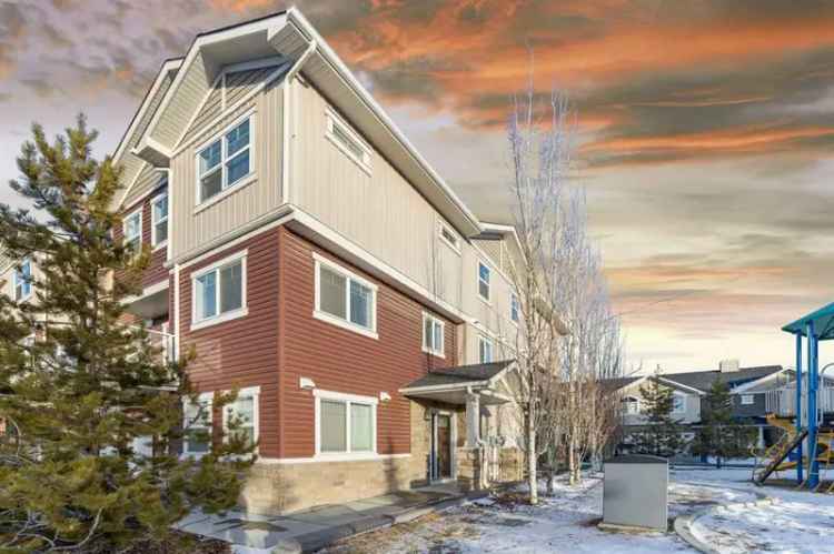 4 Bedroom Corner Townhome in Skyview Ranch Grove