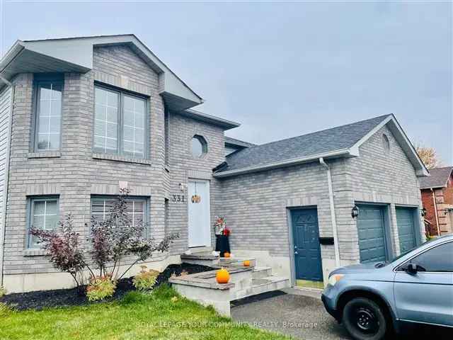 Bright 2-Bedroom Walkout Basement Apartment in Barrie