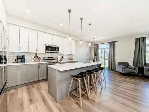 House For Sale in Edmonton, Alberta