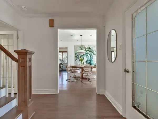 Two Story House for Sale in Saint-Lambert