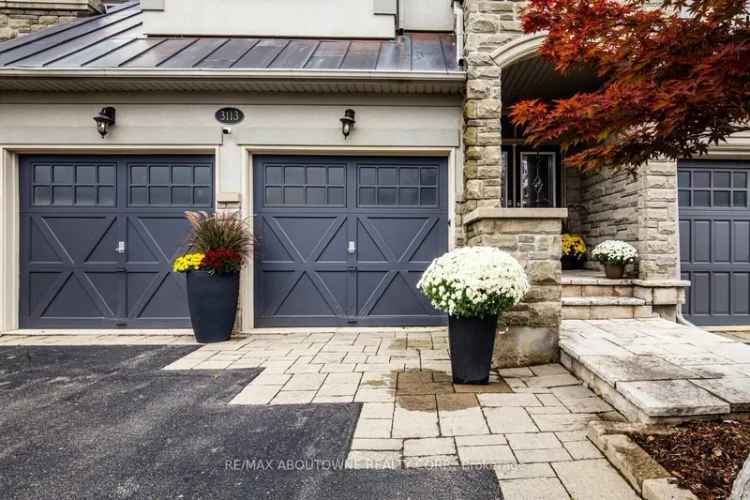 Luxury Bronte Creek Townhome: Premium Court Location