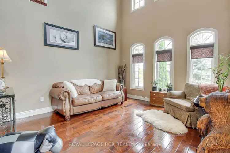 Luxury Innisfil Home 3000 Sq Ft 4+ Bedrooms Heated Pool