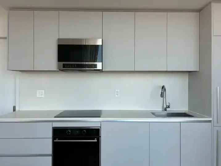 Brand New One Bedroom Ensuite Near University of Toronto