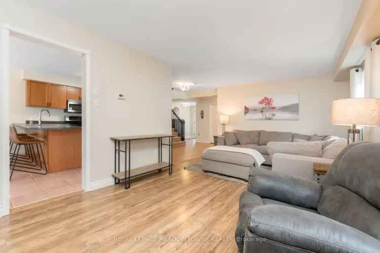 House For Sale in Mississauga, Ontario