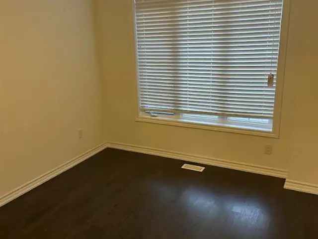 3 Bedroom House For Lease in Brampton