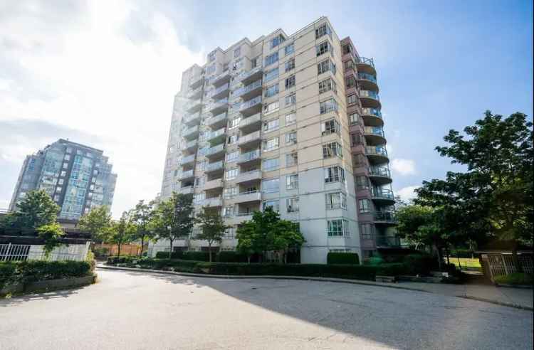 Condo For Sale in Vancouver, British Columbia