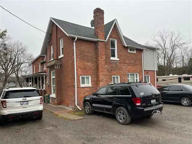 Residential Property With Five Units And Barn