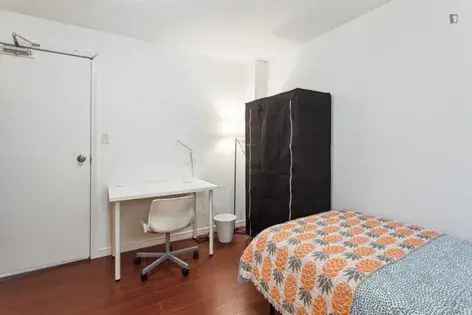 1 Room 58m² Student Accommodation near York University and Humber College Toronto