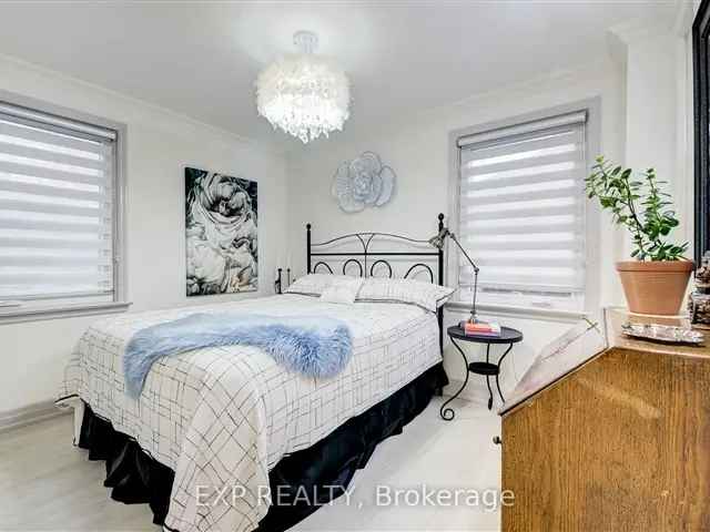 Charming Renovated Mimico Home - 3+2 Beds, 3 Baths