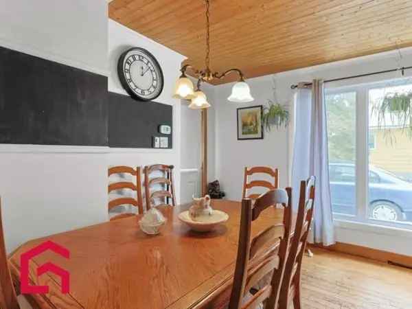 1.5 Storey House for Sale Near Schools and Parks