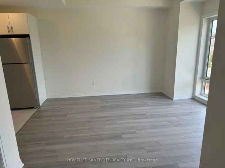 Brand New 2 Bed Townhouse Near TTC Modern Amenities Private Terrace