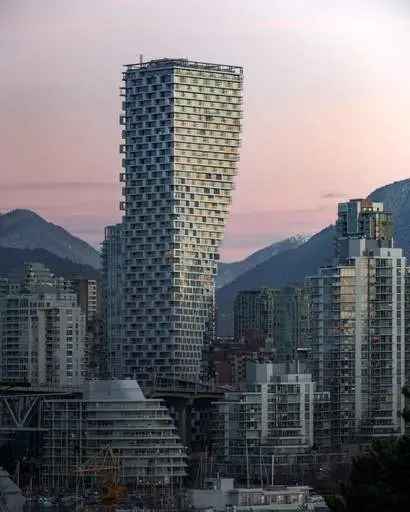 Apartment For Rent in Vancouver, British Columbia