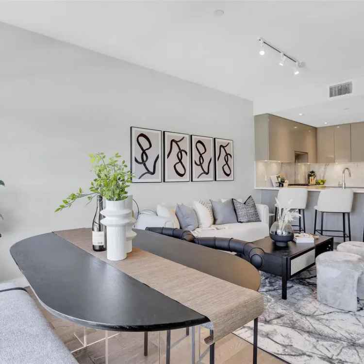 Luxury Cambie Village Apartment 1 Bed 1 Bath Flex 623 sqft
