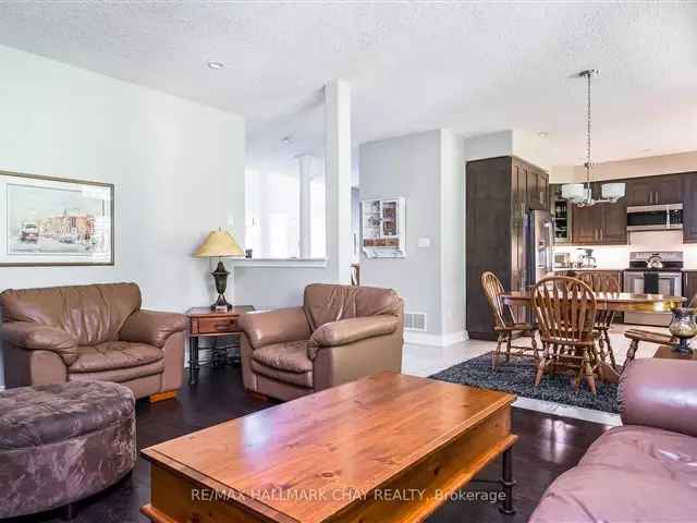 Luxury Barrie Home 4 Beds 3 Baths 3018 Sq Ft