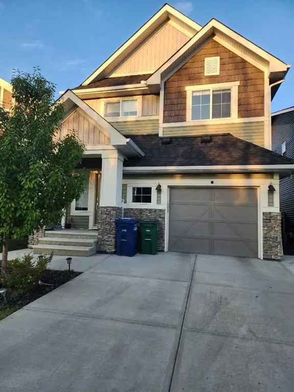 House For Sale in Airdrie, Alberta