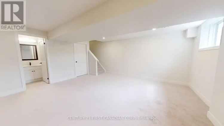 Evans Glen Townhome: Finished Basement, Upgrades Included
