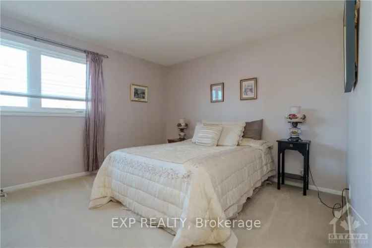 House For Sale in Ottawa, Ontario