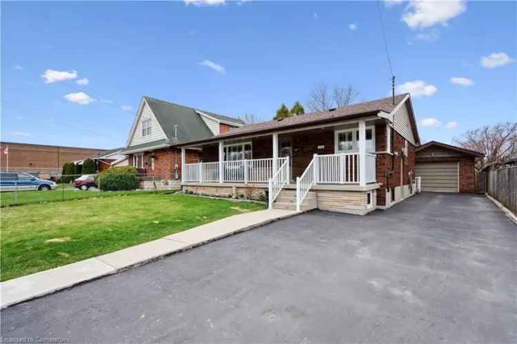 Balfour Family Home 3 Beds 2 Baths Detached Garage Updated