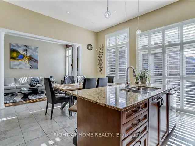 4 Bed 35 Bath Home Pond Views Soaring Ceilings Mississauga