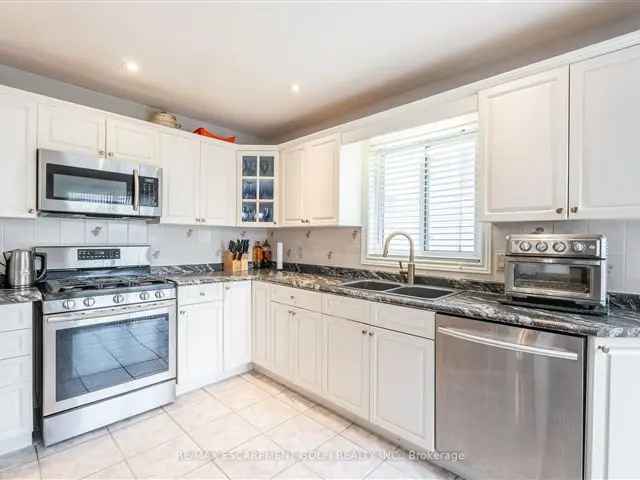 House For Sale in Niagara Falls, Ontario