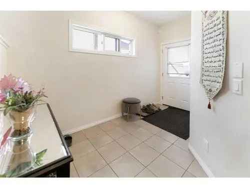 Stunning 4 Bed 3 Bath Home in Savanna Calgary