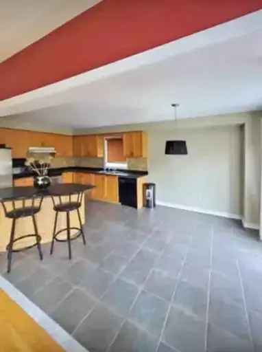 3 Bedroom Home for Rent Brampton Sandlewood Queen Mary