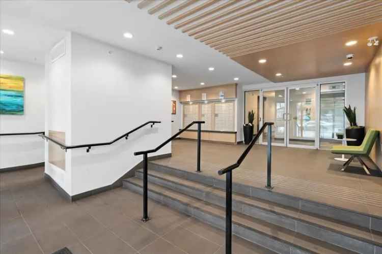 Spacious 1-Bedroom Condo near SFU and Skytrain