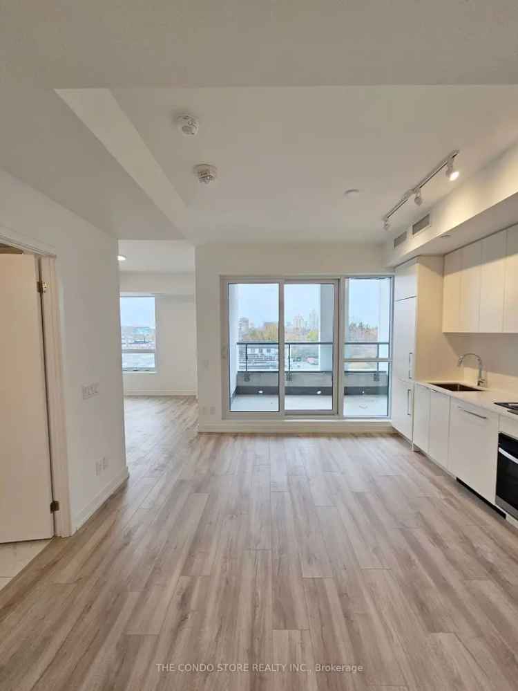 Modern Studio Apartment in Sheppard Yonge