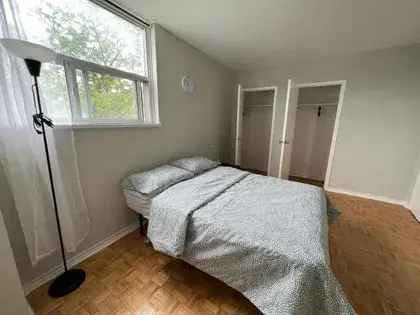 1 room apartment of 144 m² in Toronto