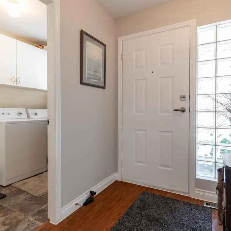 Beautiful 2 Bedroom Rancher Townhome in Camberly Green